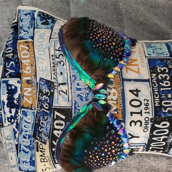 Stunning peacock vibes bra 🦚 - Picture 3 of 14